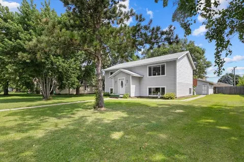324 38th Ave N, Saint Cloud, MN 56303 photo 2