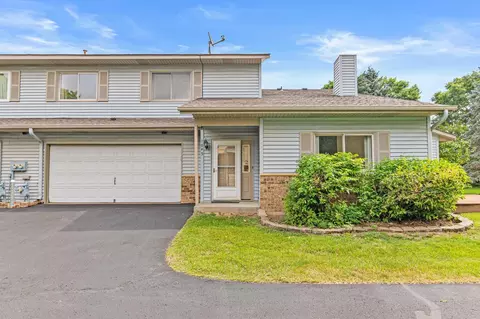 1049 Aston Cir, Burnsville, MN 55337