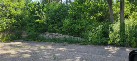 15080 Buck Hill Rd, Burnsville, MN 55306