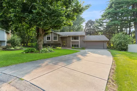 1696 Walnut Ct, Eagan, MN 55122 photo 7