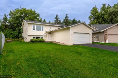 4811 Shevlin Ct, Eagan, MN 55122