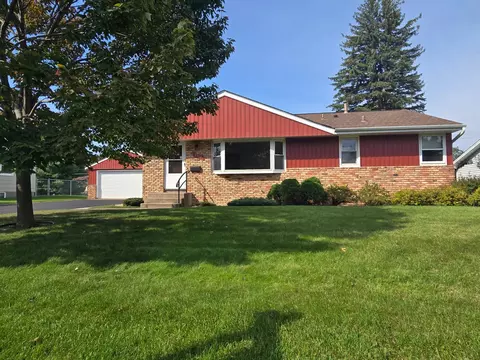 6740 Monroe St NE, Fridley, MN 55432