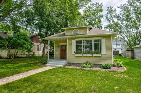 4838 Stewart Ave, White Bear Lake, MN 55110