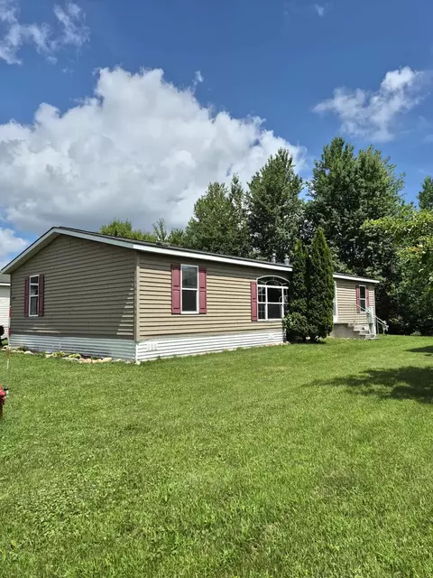 30203 Cyprus Rd, Shafer, MN 55074