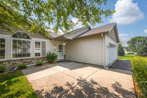 101 Bridgewater Trl, Hudson, WI 54016