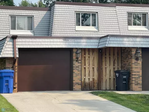 3002 10th St N #A6, Fargo, ND 58102