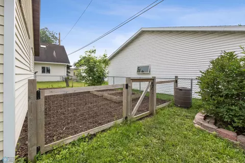 Exterior - 2014 7th St N, Fargo, ND 58102 photo 3 of 8