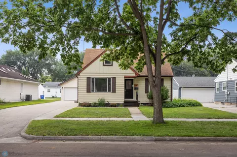 Exterior - 2014 7th St N, Fargo, ND 58102 photo 2 of 8