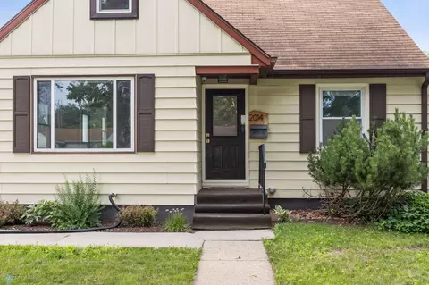 Exterior - 2014 7th St N, Fargo, ND 58102 photo 4 of 8