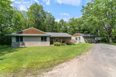 5485 W Arrowhead Rd, Hermantown, MN 55811