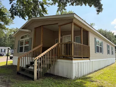 74 Big Circle Dr, Little Canada, MN 55117