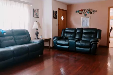 Living - 209 Oregon Ave, Morris, MN 56267 photo 2 of 2