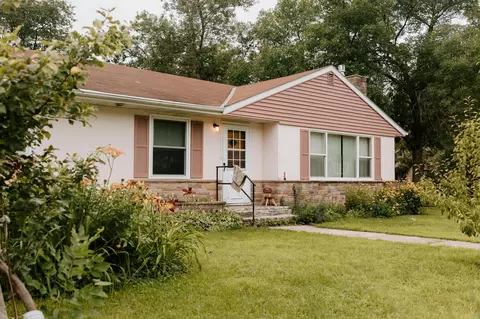 Exterior - 209 Oregon Ave, Morris, MN 56267 photo 4 of 7