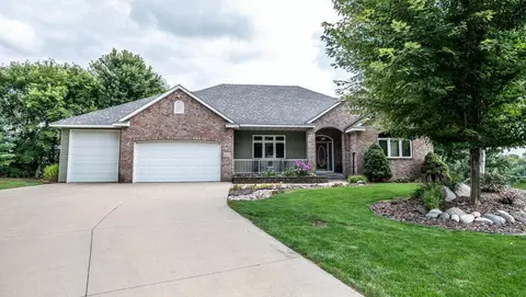 4525 Alicia Dr, Inver Grove, MN 55077