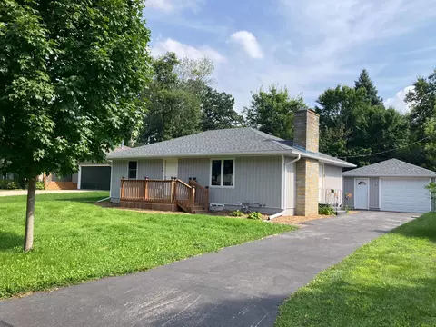 604 Giles Pl, Albert Lea, MN 56007