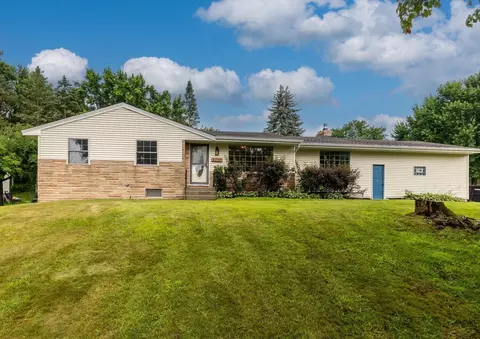 6465 Edgewood Ave, Woodbury, MN 55125