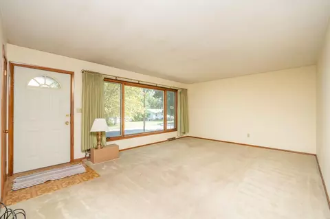 1503 Highland Pl, Faribault, MN 55021 photo 9