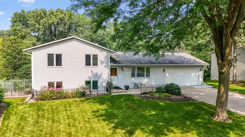 4265 N Nybro Ln, Eagan, MN 55123