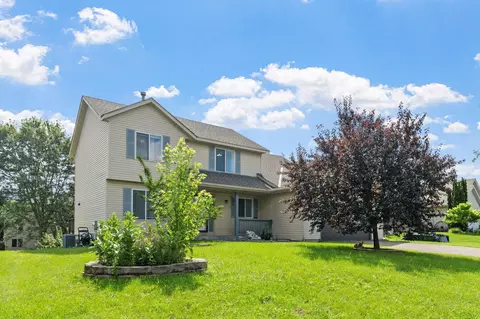 2017 Pheasant Run St, Shakopee, MN 55379