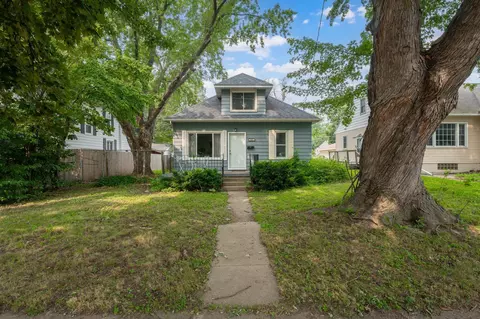 307 11th Ave NE, Rochester, MN 55906