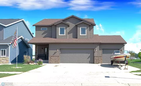 6205 55th Ave S, Fargo, ND 58104