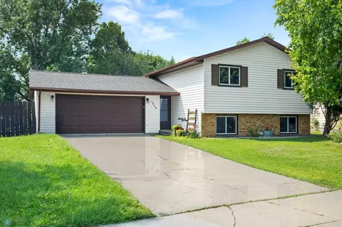 1808 25th Ave S, Fargo, ND 58103