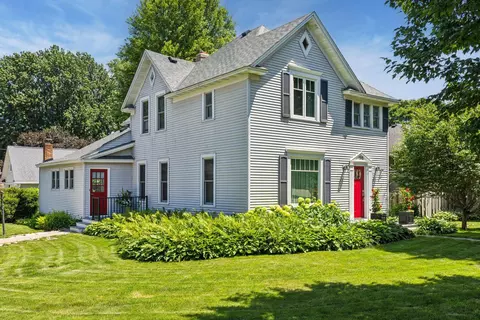 196 N Brown Rd, Long Lake, MN 55356