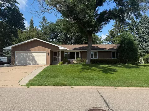 1980 Tioga Blvd, New Brighton, MN 55112