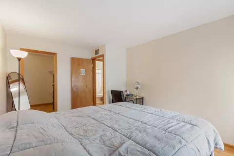 Bedroom - 4488 Cinnamon Ridge Trl #B, Eagan, MN 55122 photo 2 of 3
