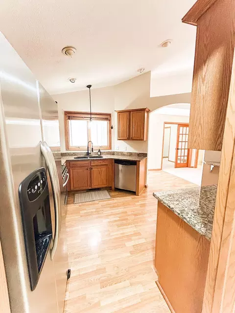 Kitchen - 3408 Eagan Oaks Ct, Eagan, MN 55123 photo 5 of 5