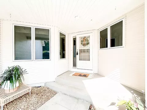 Exterior - 3408 Eagan Oaks Ct, Eagan, MN 55123 photo 2 of 6