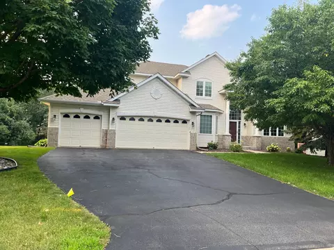 8940 W 137th St, Savage, MN 55378