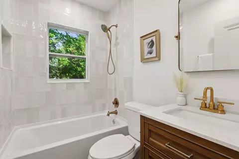 Bath - 2930 Salem Ave, Saint Louis Park, MN 55416 photo 1 of 4