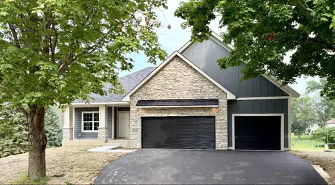 8001 Petunia St, Victoria, MN 55386