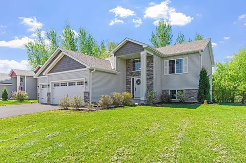 805 Cologne Ln, Waverly, MN 55390
