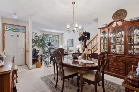 2704 Mallard Dr #0, Woodbury, MN 55125