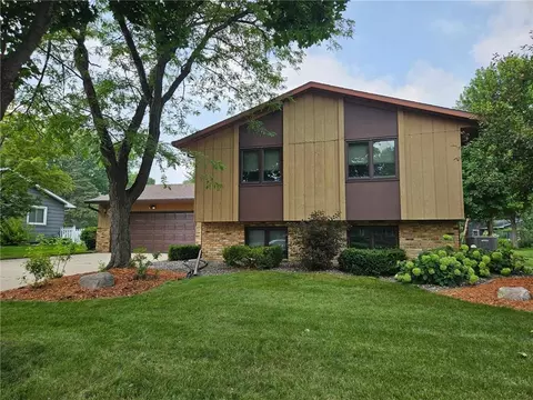 705 11 12 Ave SE, Willmar, MN 56201