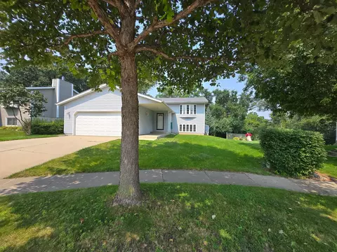 4207 Sapphire Ln NW, Rochester, MN 55901