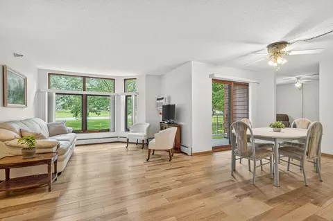 500 County Road B W #130, Roseville, MN 55113