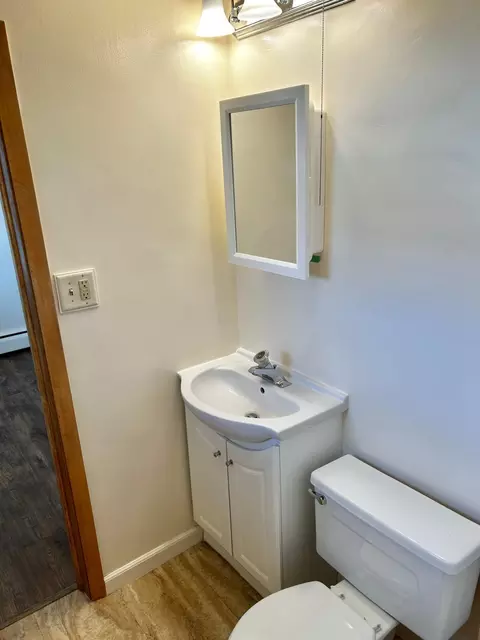 Bath - 418 S 9th St, Brainerd, MN 56401 photo 2 of 4