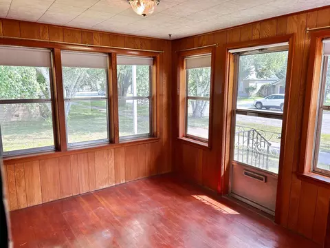 Exterior - 418 S 9th St, Brainerd, MN 56401 photo 3 of 8