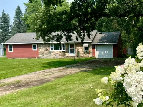 58454 220th St, Austin, MN 55912