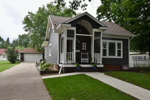 714 7th St, Sibley, IA 51249