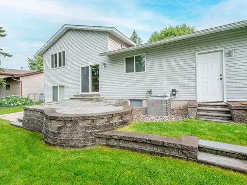 Exterior - 1936 Timber Wolf Trl S, Eagan, MN 55122 photo 13 of 13