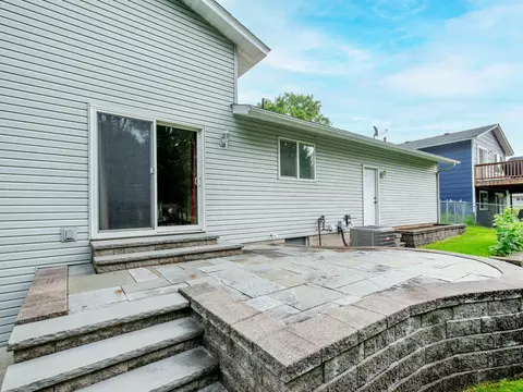 Exterior - 1936 Timber Wolf Trl S, Eagan, MN 55122 photo 8 of 13