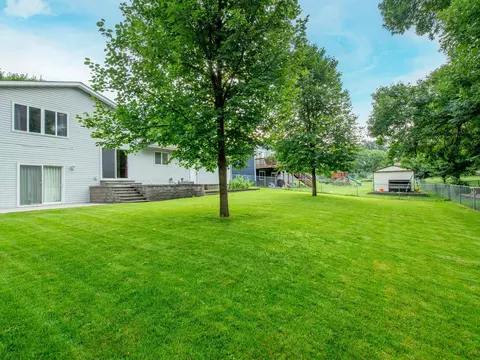 Exterior - 1936 Timber Wolf Trl S, Eagan, MN 55122 photo 6 of 13