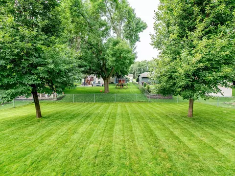 Exterior - 1936 Timber Wolf Trl S, Eagan, MN 55122 photo 11 of 13