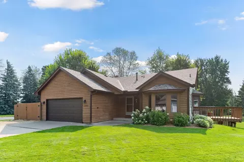 12401 66th Pl N, Maple Grove, MN 55369