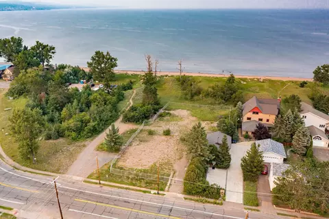 1301 S Lake Ave, Duluth, MN 55802