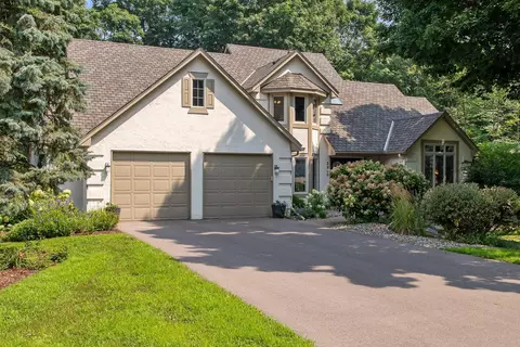 2220 Sommergate, Excelsior, MN 55331